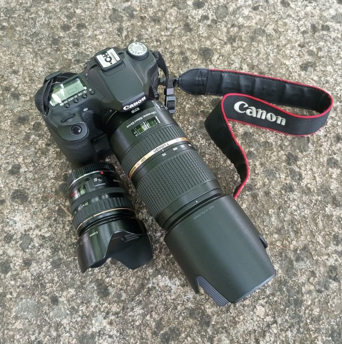 Canon 50D com lentes e punho