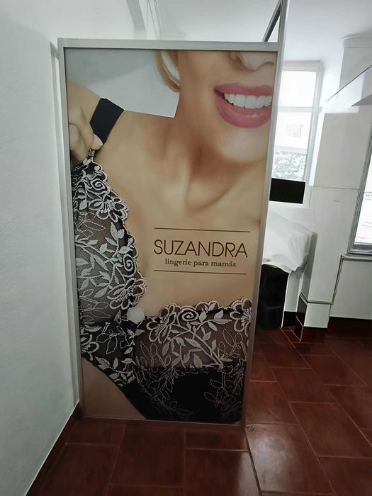 Provador / Biombo em estrutura de alumínio e portátil