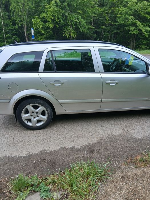 Opel Astra2008року