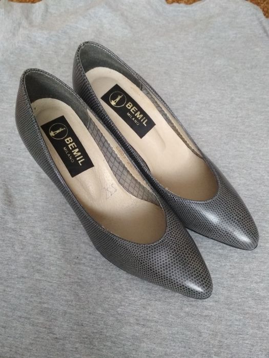 Новые кожаные туфли