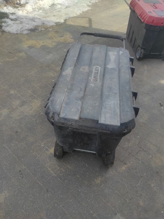 Skrzynia narzędziowa Rubi Stanley na kółkach