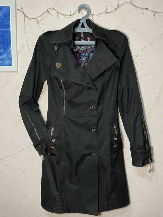 Плащ/тренч/пальто (42 розмір)