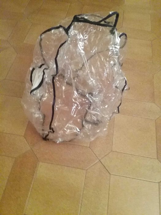 Capa de chuva universal para ovo nova nunca usada