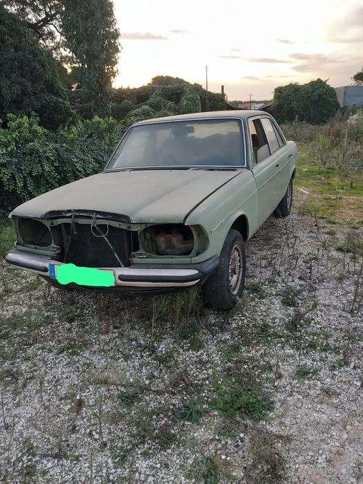 Mercedes  W123 1978