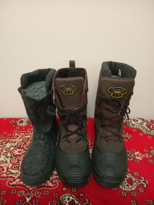 Продам зимові ботинки