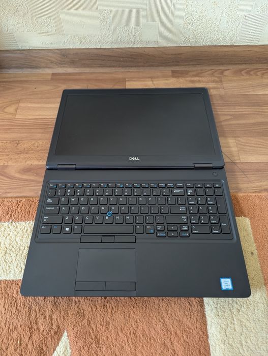 Dell Precision 3530 /i5-8400H/16GB/256 SSD/Nvidia P600 4GB