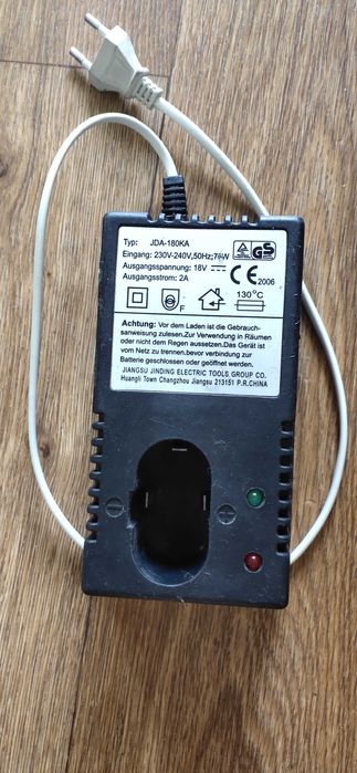 Зарядное до шуруповерта 18вольт