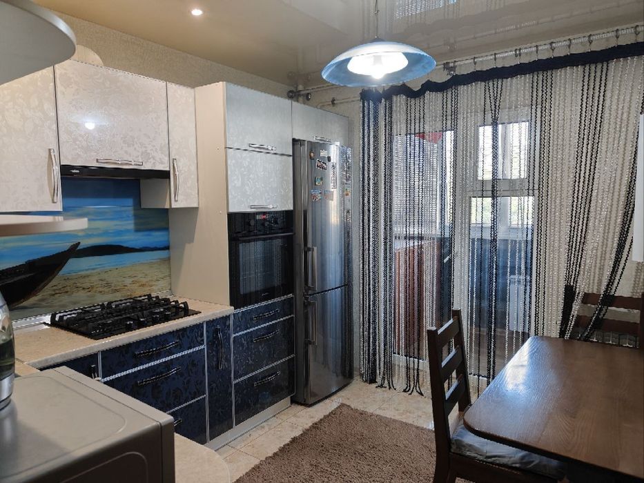 Квартира посуточно  Запорожье,    ЖД вокзал,  7 больница.  Новострой