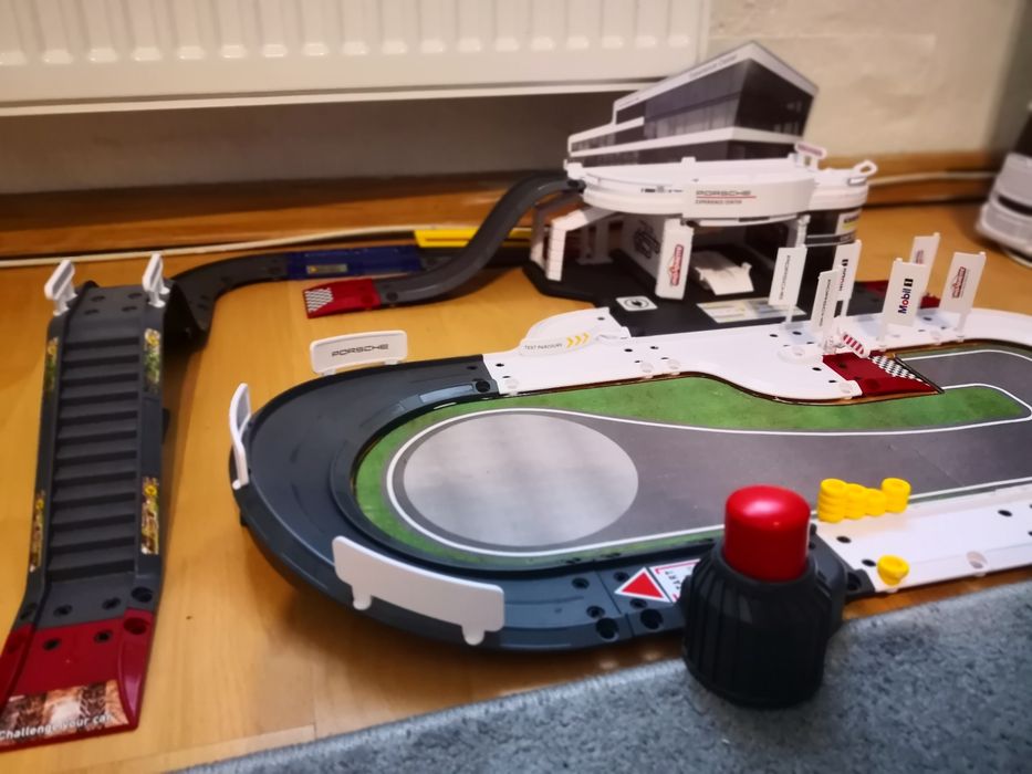 Majorette Porsche Experience Center Chorzów • OLX.pl