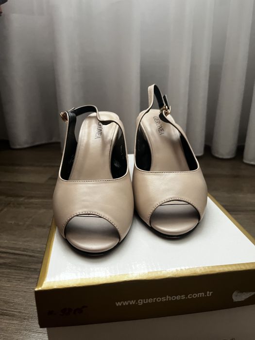 Босоніжки 37 розмір.