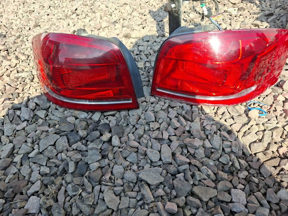 Audi a3 8p 3 drzwi lampy tył lift kompletne  komplet oryginał