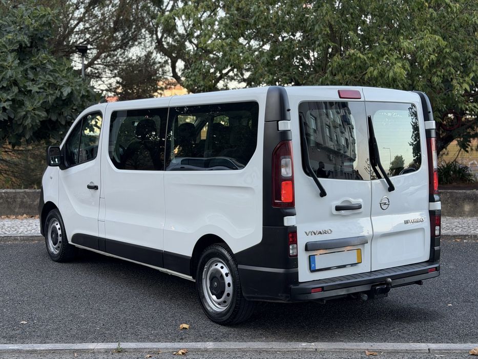 Opel Vivaro — fotografia 2