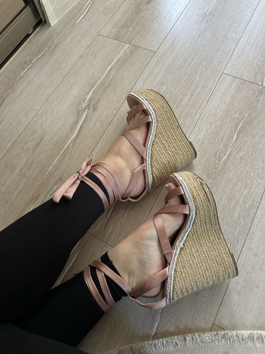 Босоножки на танкенке