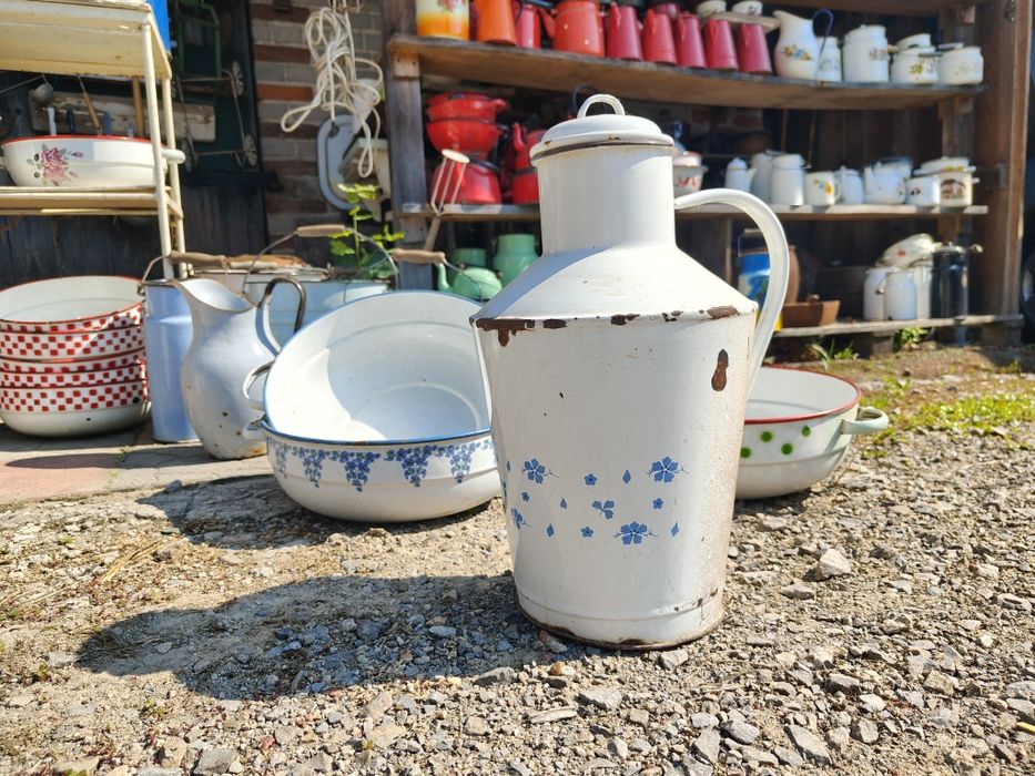Kanki,dzbanki, misy emaliowane design vintage