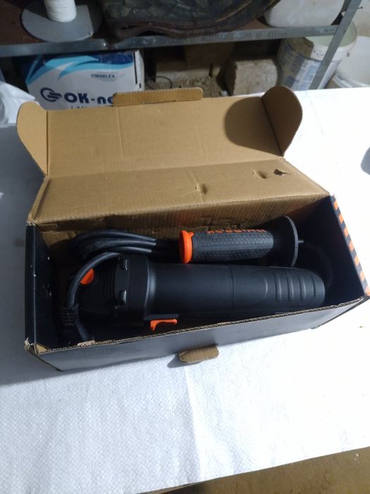 Продам болгарку Дніпро М