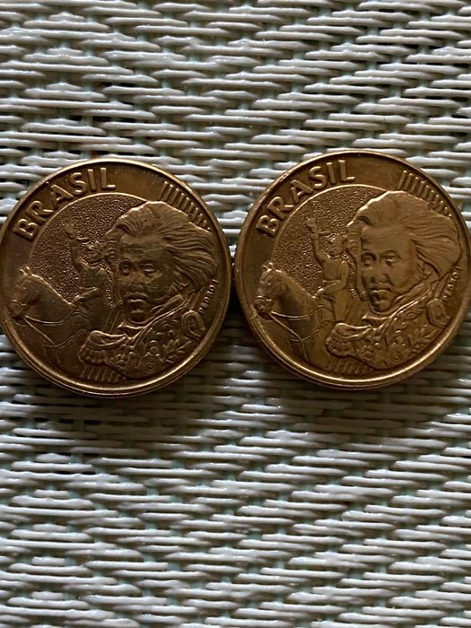 2 Moedas 10 centavos 2005 Brasil gémeas com erro Duplo - Boné  e Cunho Quebrado