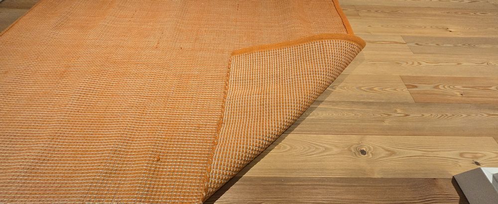 Vendo tapete fino laranja "seco" 173*128 cm