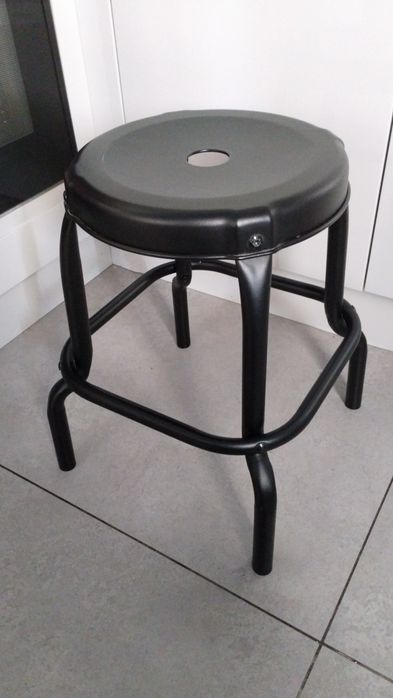 Taboret metalowy Ikea Raskog