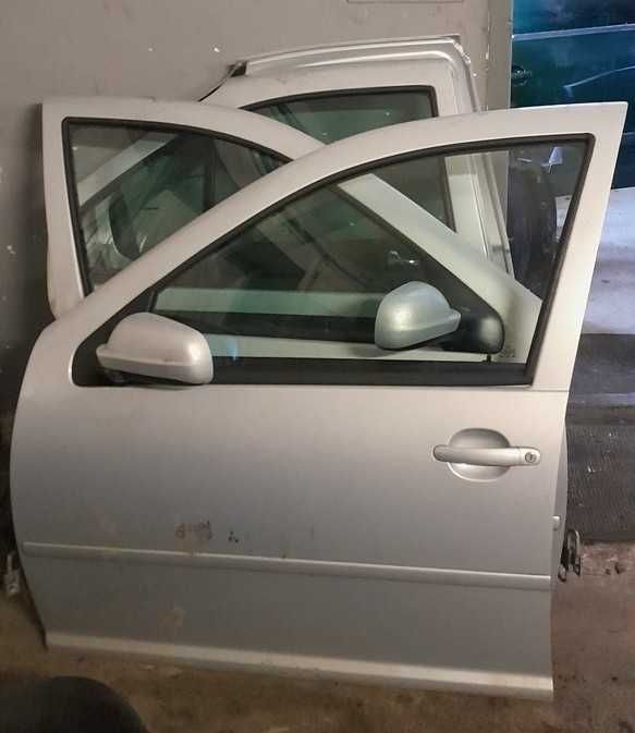 Drzwi prawe LB5N LA7W LB7Z Vw Golf mk4 IV iv 5D hatchback Bora