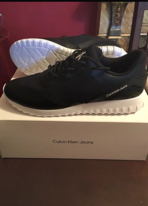Sapatilhas Calvin Klein- NOVAS com etiqueta, oportunidade única!