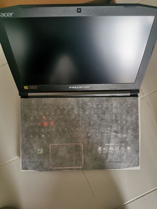Predator helios 300429594245375600644
