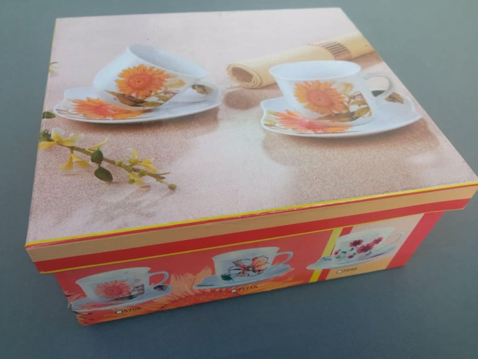 Lucynka s kompletl filiżanek 2+2 240ml