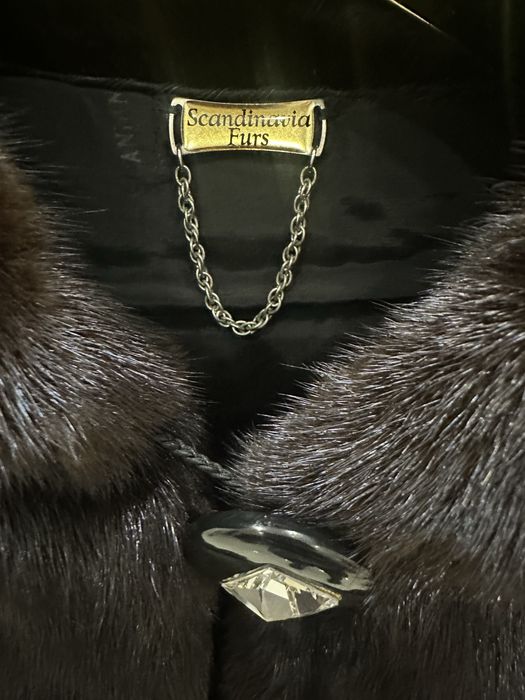 Шикарна норкова шуба. Scandinavia furs.