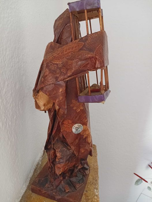 Escultura de arte mexicana em papel