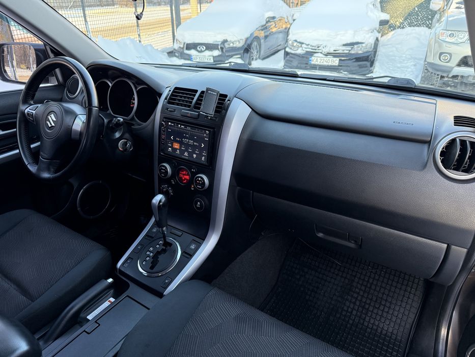 Suzuki Grand Vitara автомат газ
