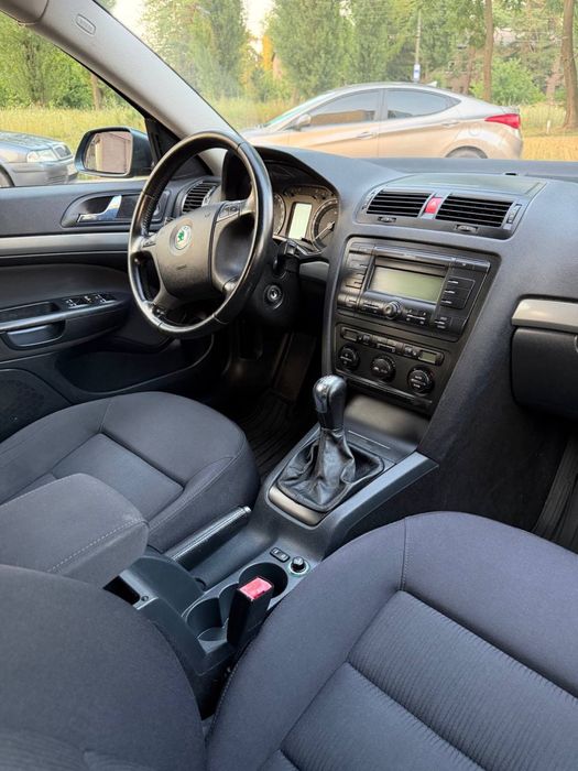 Skoda Octavia 2005 VIN TMBGD61Z458040237 фото оголошення 6 з 8