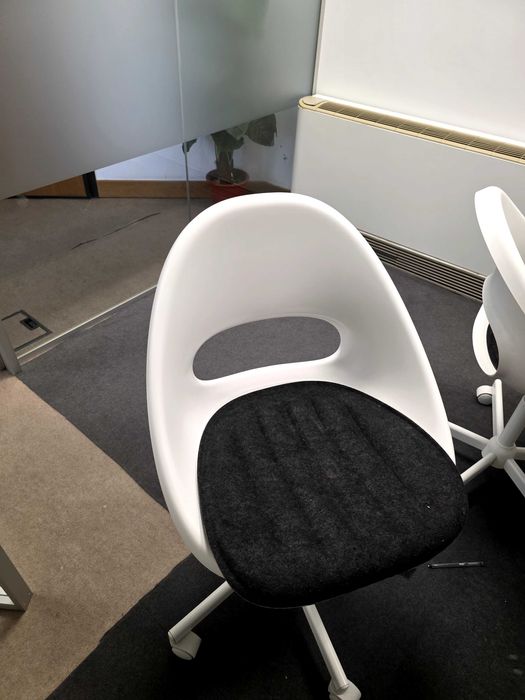 Cadeira em branco ikea loberget malskar