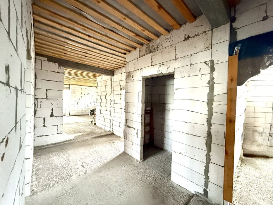 Будинок 134 м.кв. Права сторона м. Бориспіль