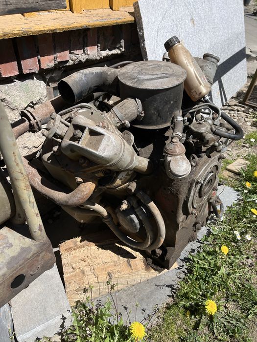 Silnik dwucylindrowy diesel 18 KM