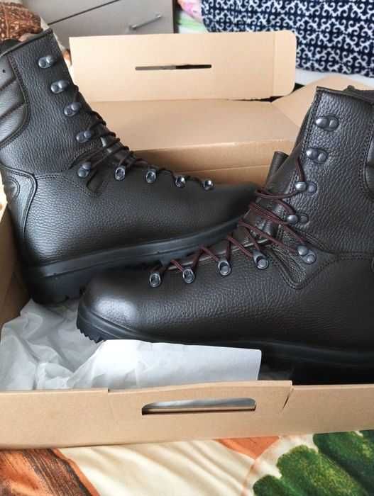 Buty trzewiki wojskowe zimowe 27,5