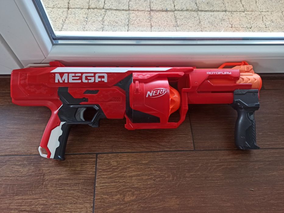 Wyrzutnia Nerf N-Strike Mega Rotofury