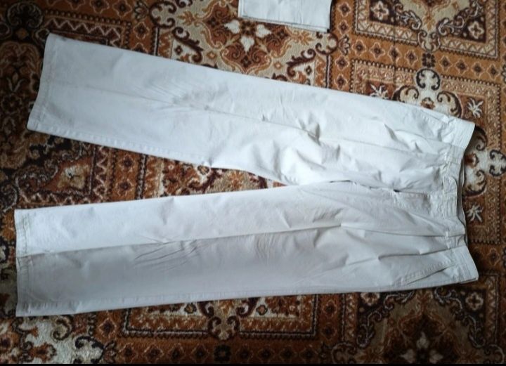 Spodnie męskie beżowe M