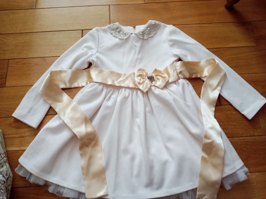 Плаття і пальто на дівчинку 3, 4, 5 р.