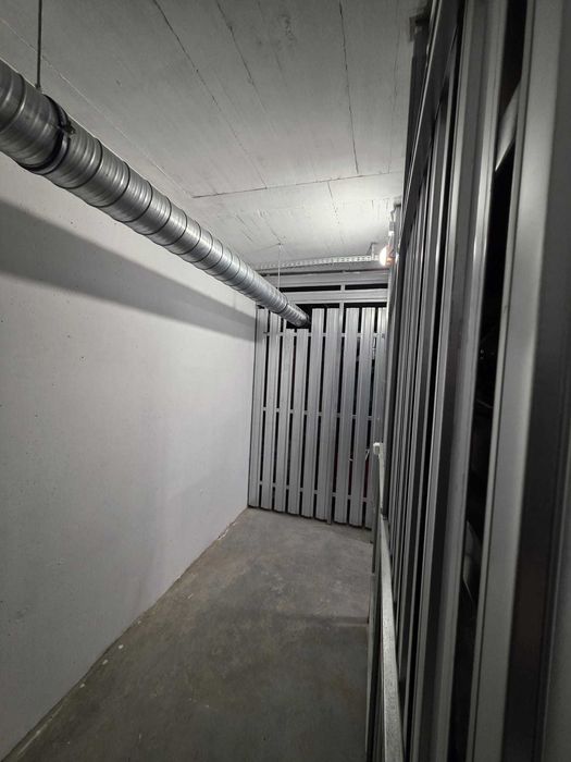 KOMÓRKA LOKATORSKA –MAGAZYN schowek piwnica self storage, box CZYŻYNY NOWA HUTA