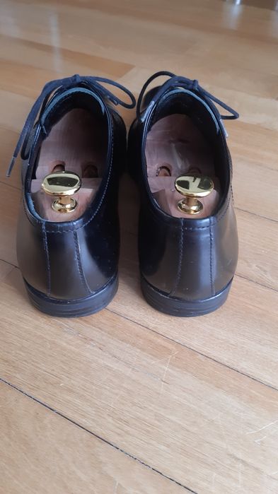 Półbuty męskie skórzane lakierki czarne Lasocki r. 40/41