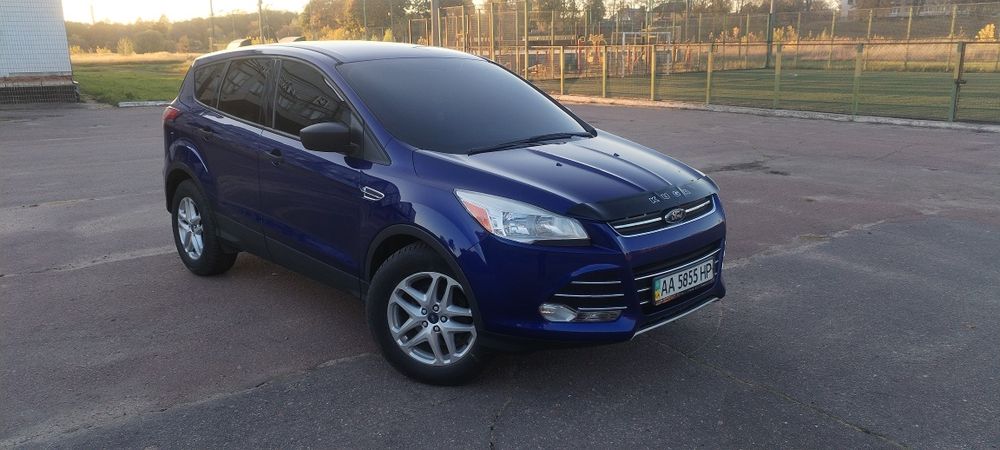 Продам Ford Escape 2.5 Г/Б