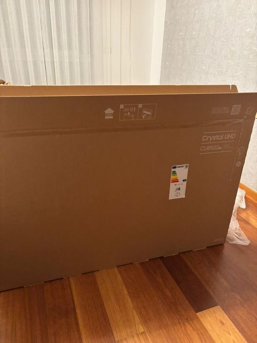 Tv Nova Samsung Crystal UHD 55 polegadas superslim