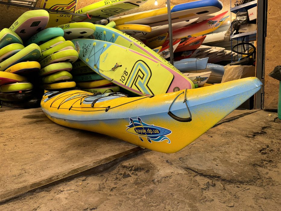 Каяк одномісний морський туристичний каяк спортивний каяк байдарка