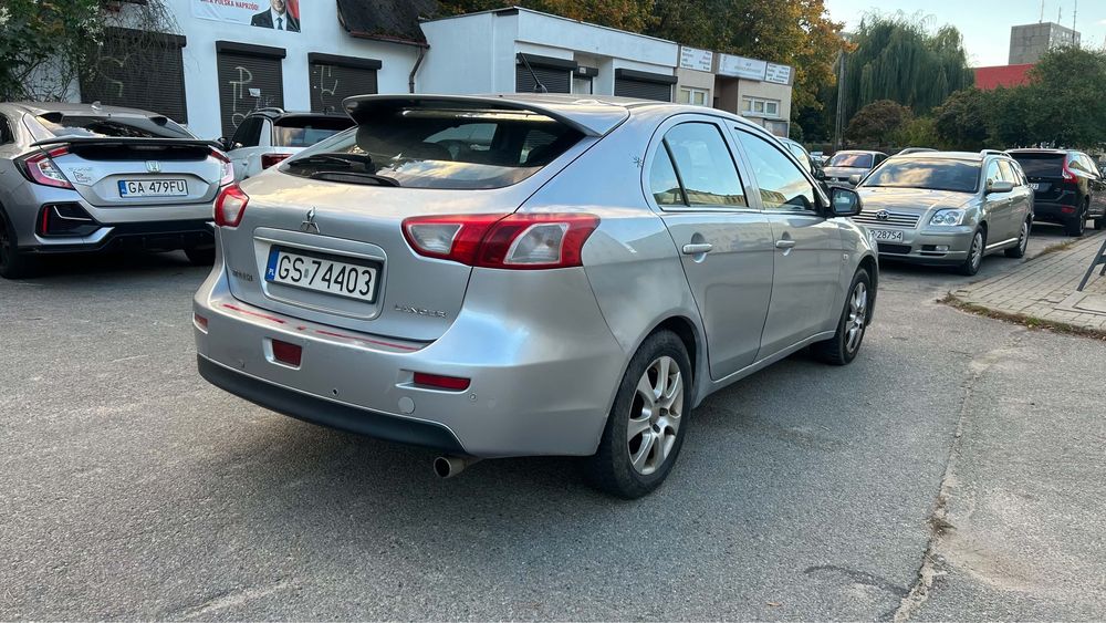 Mitsubishi Lancer