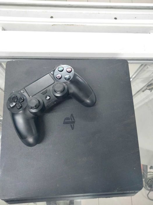 ігрова консоль Sony Playstatio  4  slim 500гб