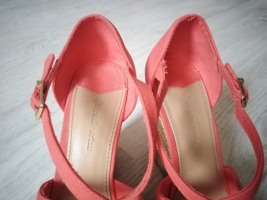 Buty na koturnie Stradivarius rozm. 37