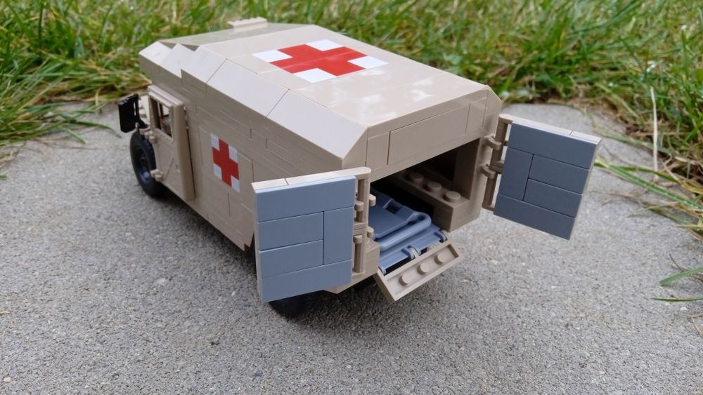 Klocki Cobi 24307 - samochód wojskowy Hummer