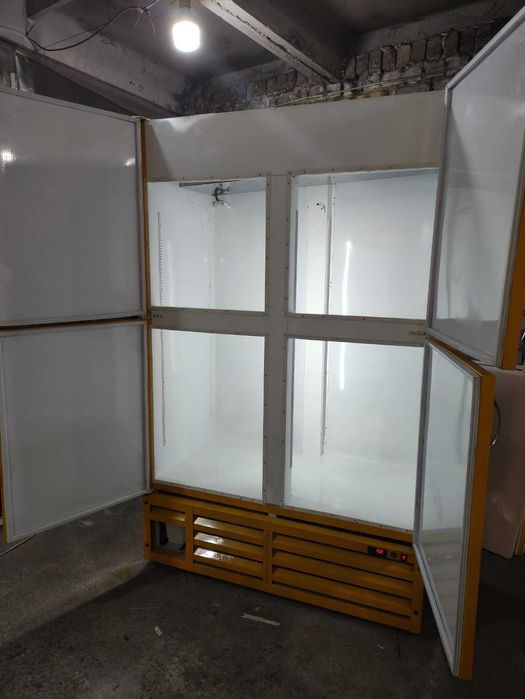 Продам витрину холодильную