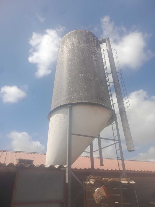 Silo de ração 12 toneladas