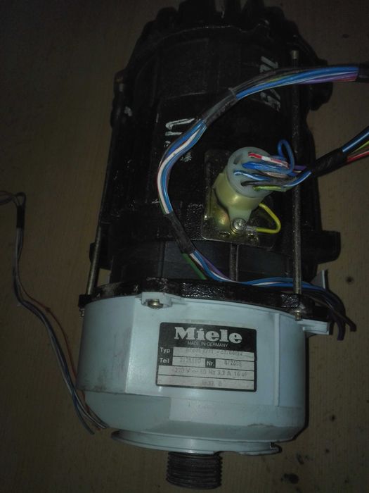 Sinik do pralki "Miele"