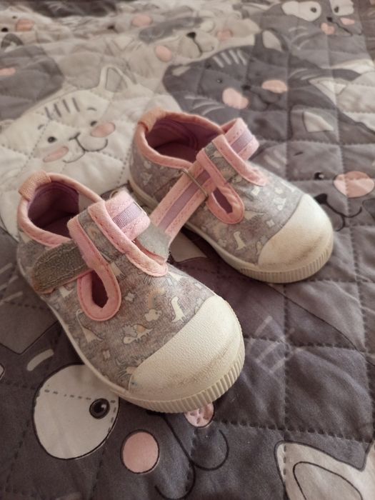 Отдам даром детские вещи